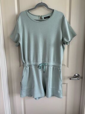 Casly Lamiit Casual Short Sleeve Romper in Mint Green size xl